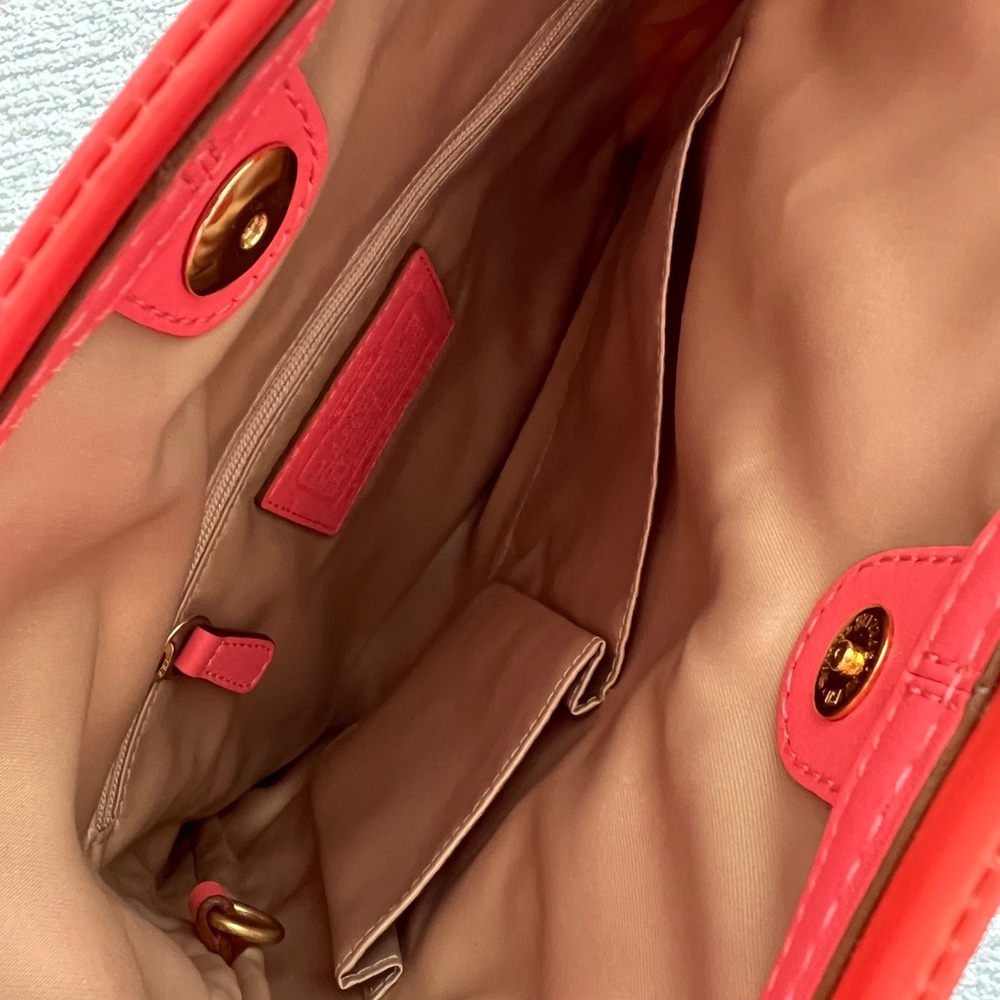 New Coach crossbody purse - Picture 6 of 7